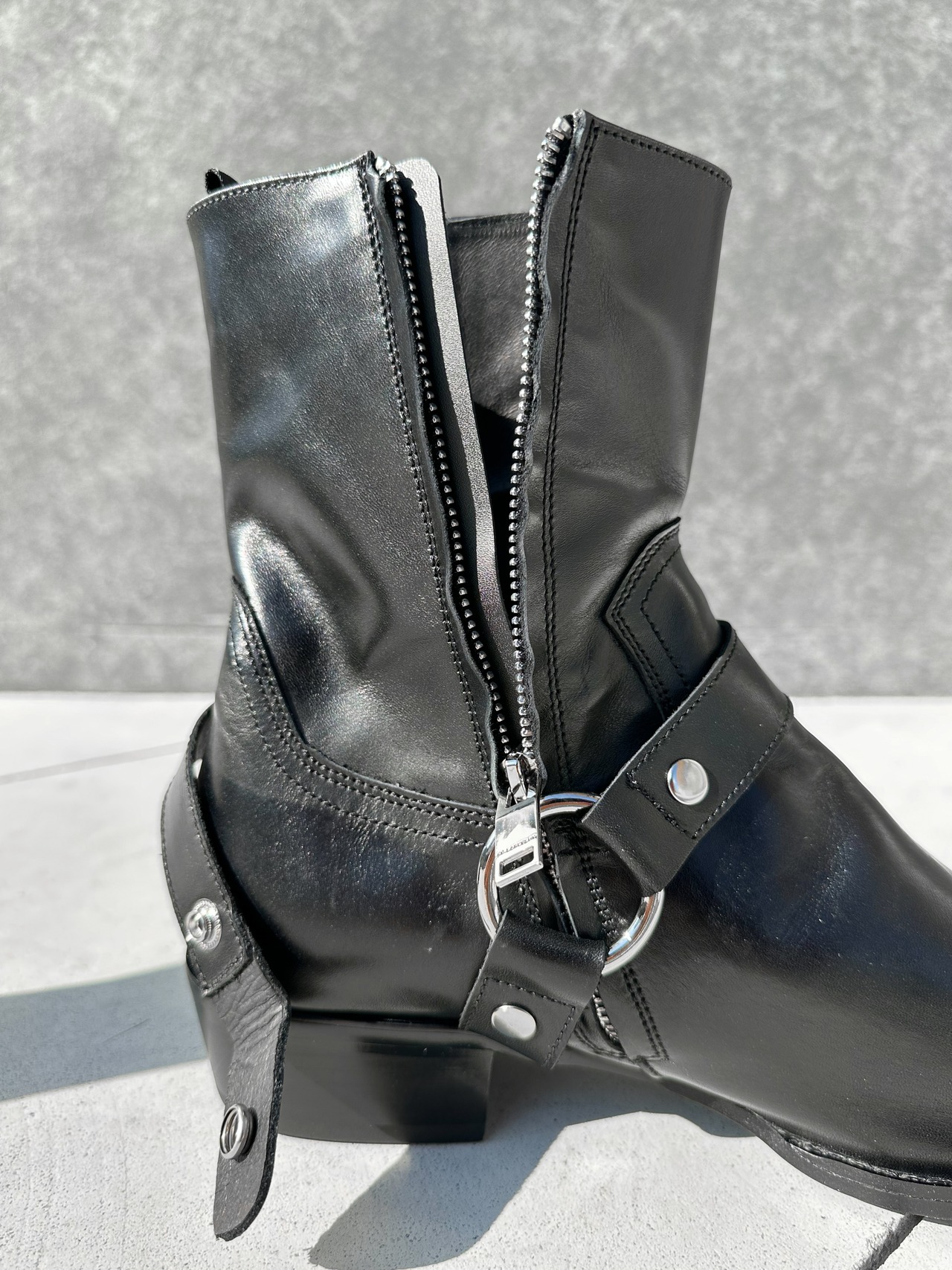 Ringed Chelsea Boots