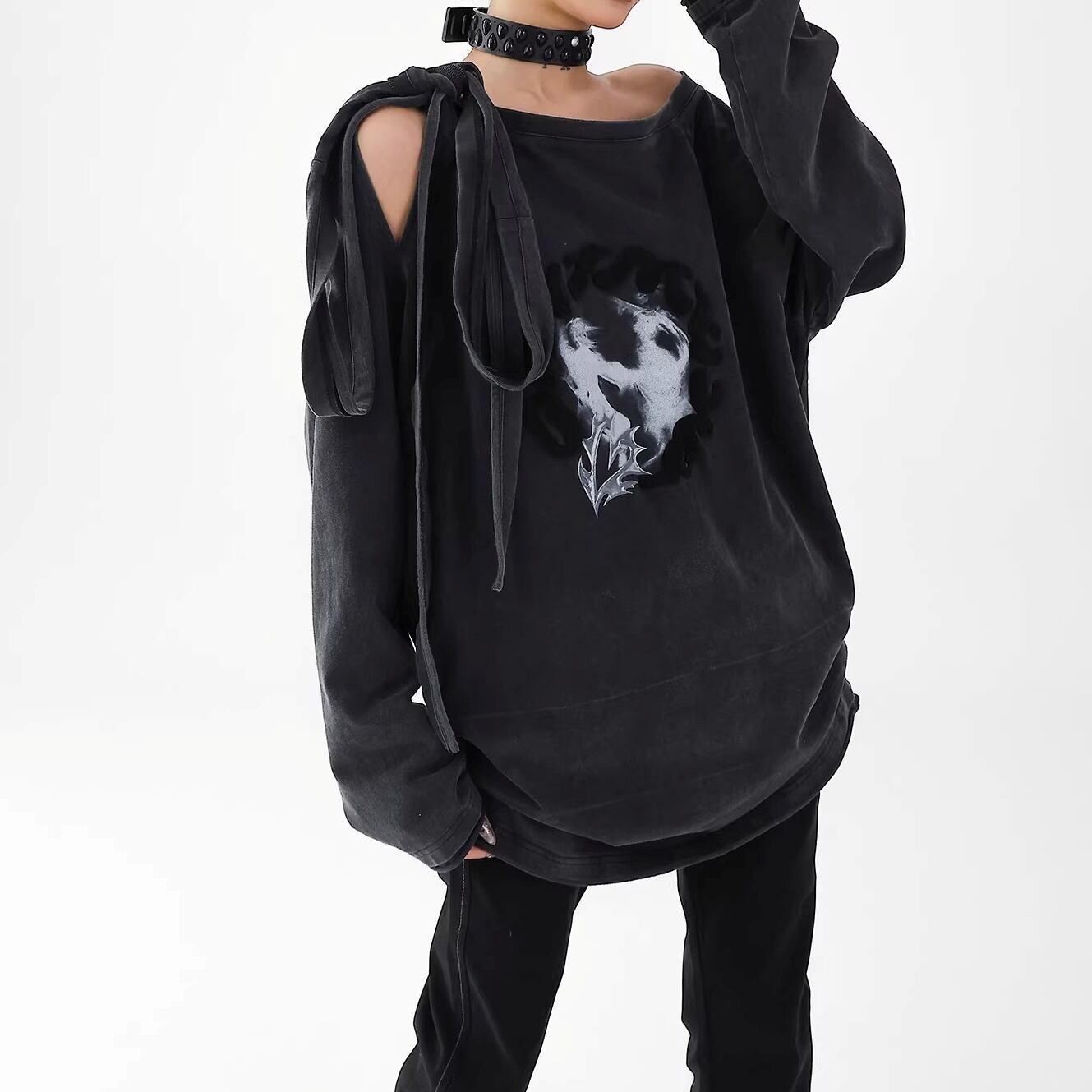 肩開き 長袖 オーバーサイズ スウェットシャツ 1color ATO0211