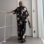 【受注予約:5月下旬入荷予定】柄マットサテンオープンカラーSH/ブラック