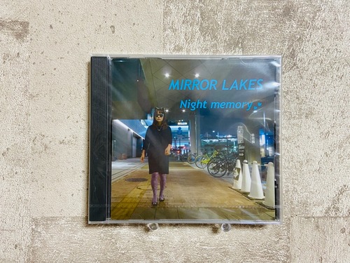 MIRROR LAKES / Night memory