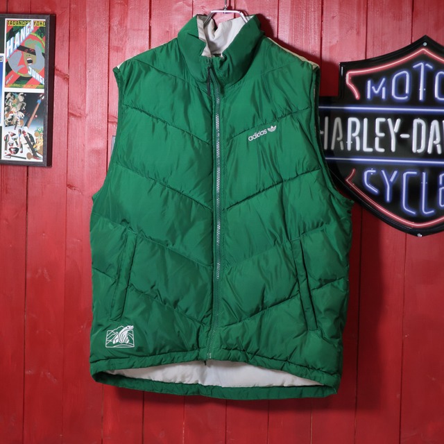 adidas ナイロンベスト　アディダス　緑　刺繍ロゴ　L