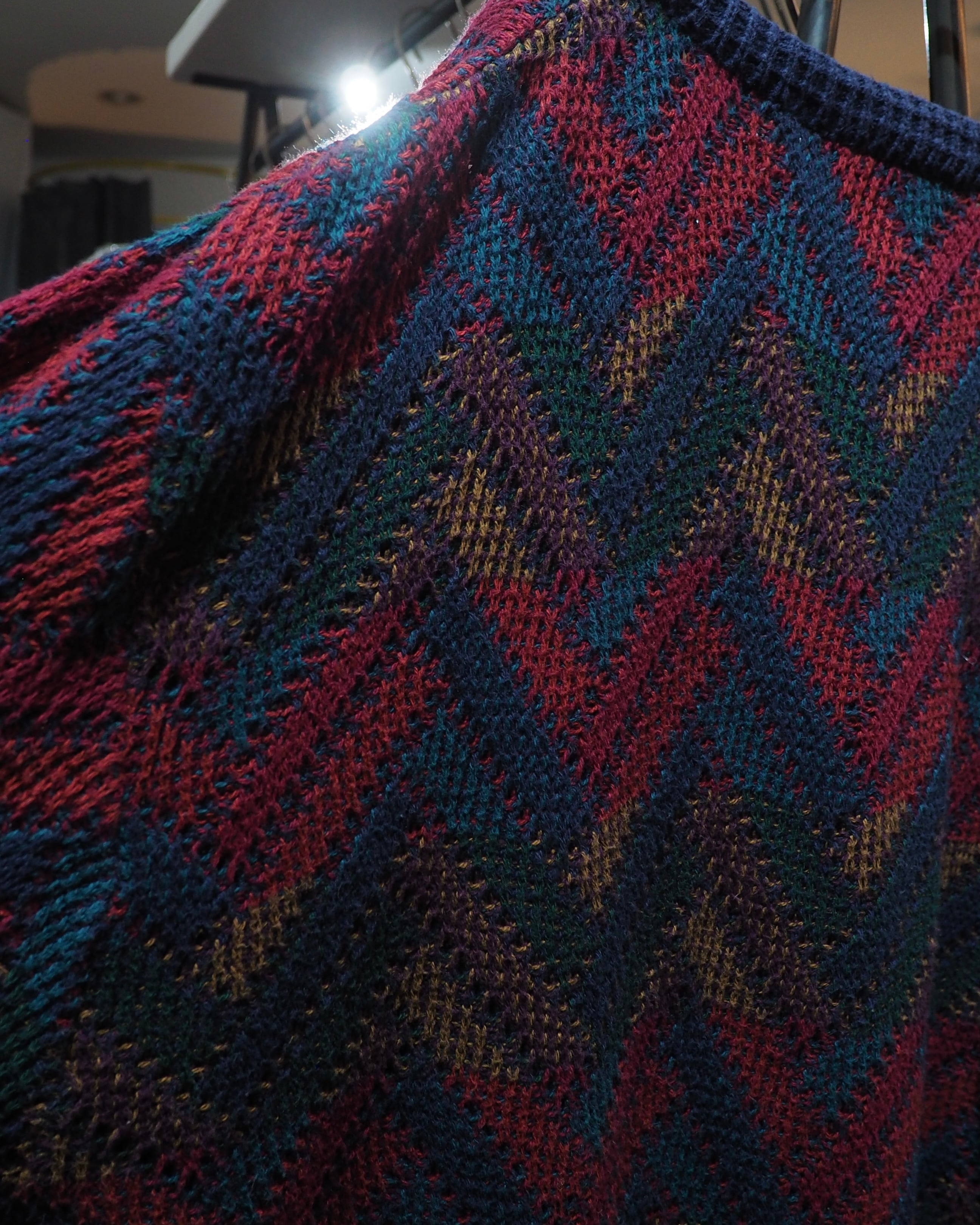 1980 - 90s ” Made in USA - Amana ” Zigzag Weaving Vintage Loose Knit