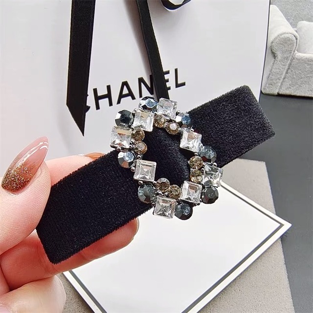 バレッタ ヘアピン ラインストーン ハート ヘアピン ヘアクリップ ヘアバンズ ヘアアクセサリー ラインストーン キラキラ パール 可愛い 黒 白 茶 ピンク ラインストーン ヘアクリップ Loveysmileshop