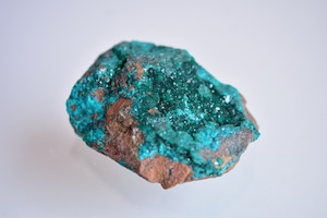 Dioptase - ダイオプティーズ