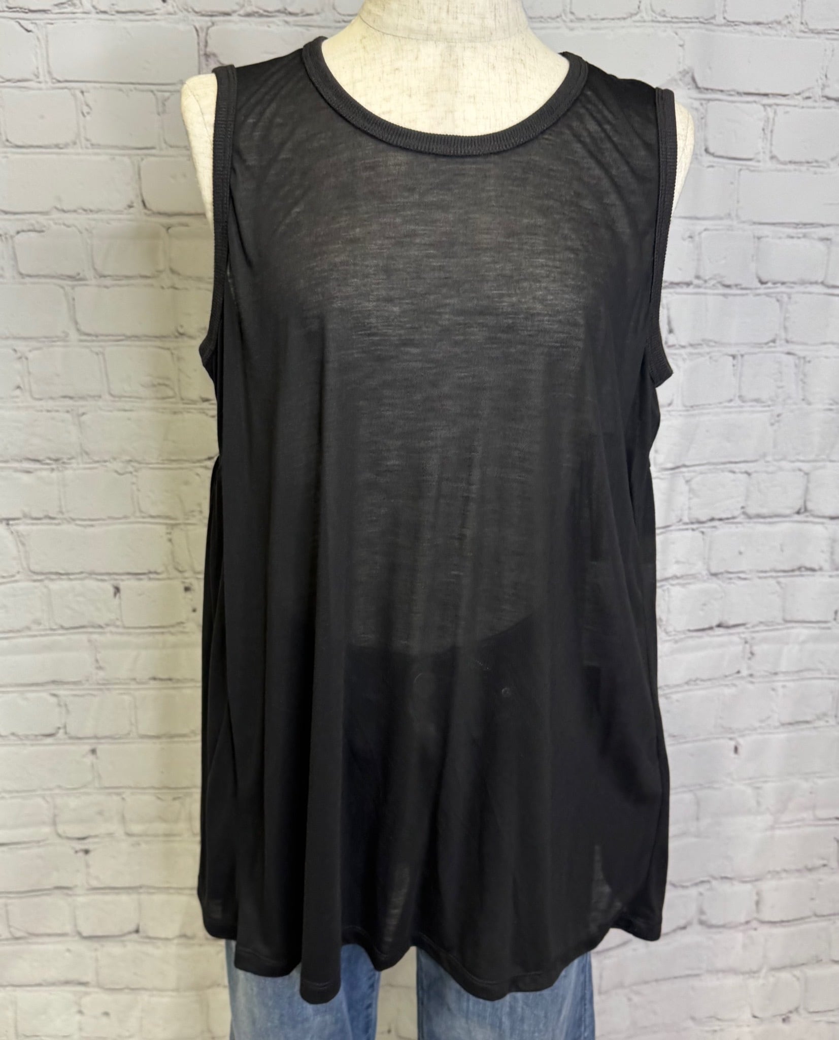SALE！CYAN TOKYO シアントーキョー シアー天竺バックギャザータンク