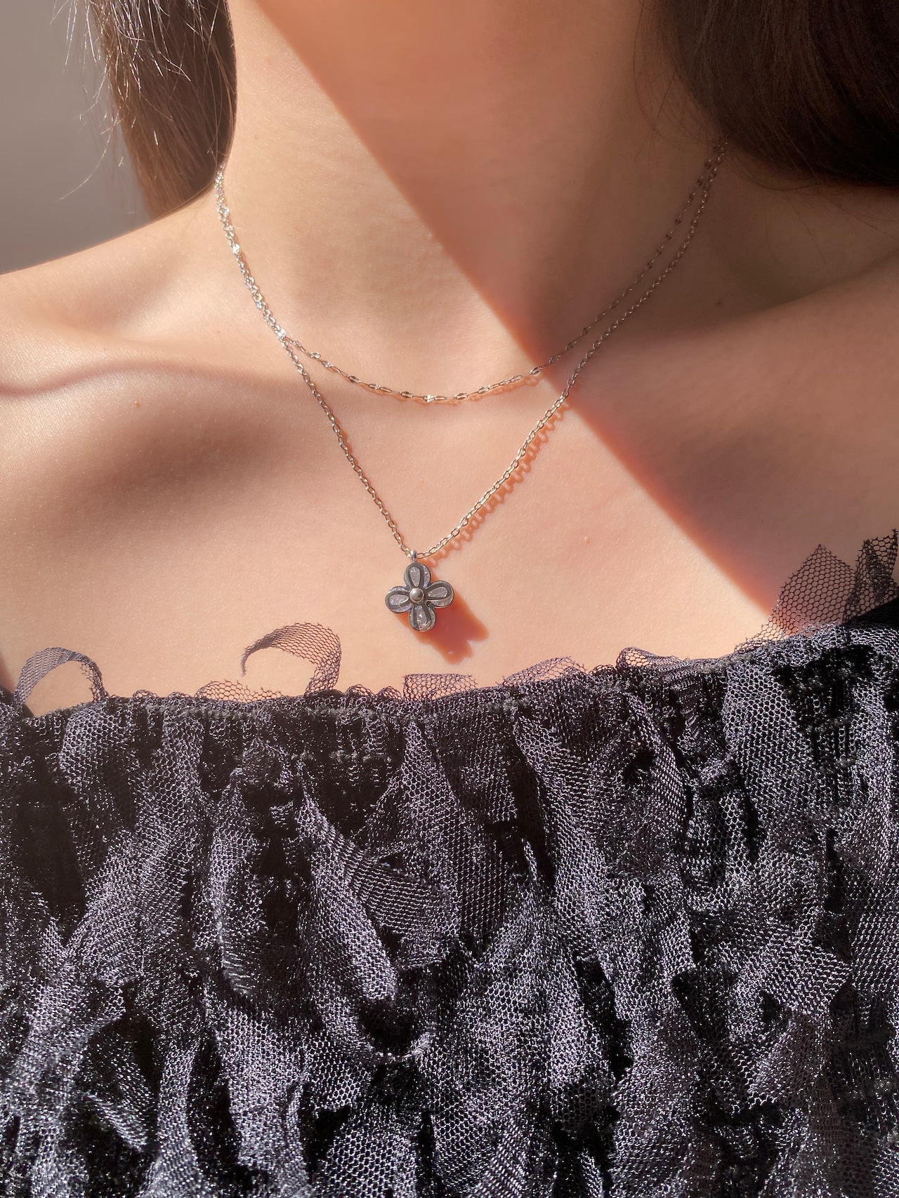 Flower zirconia necklace