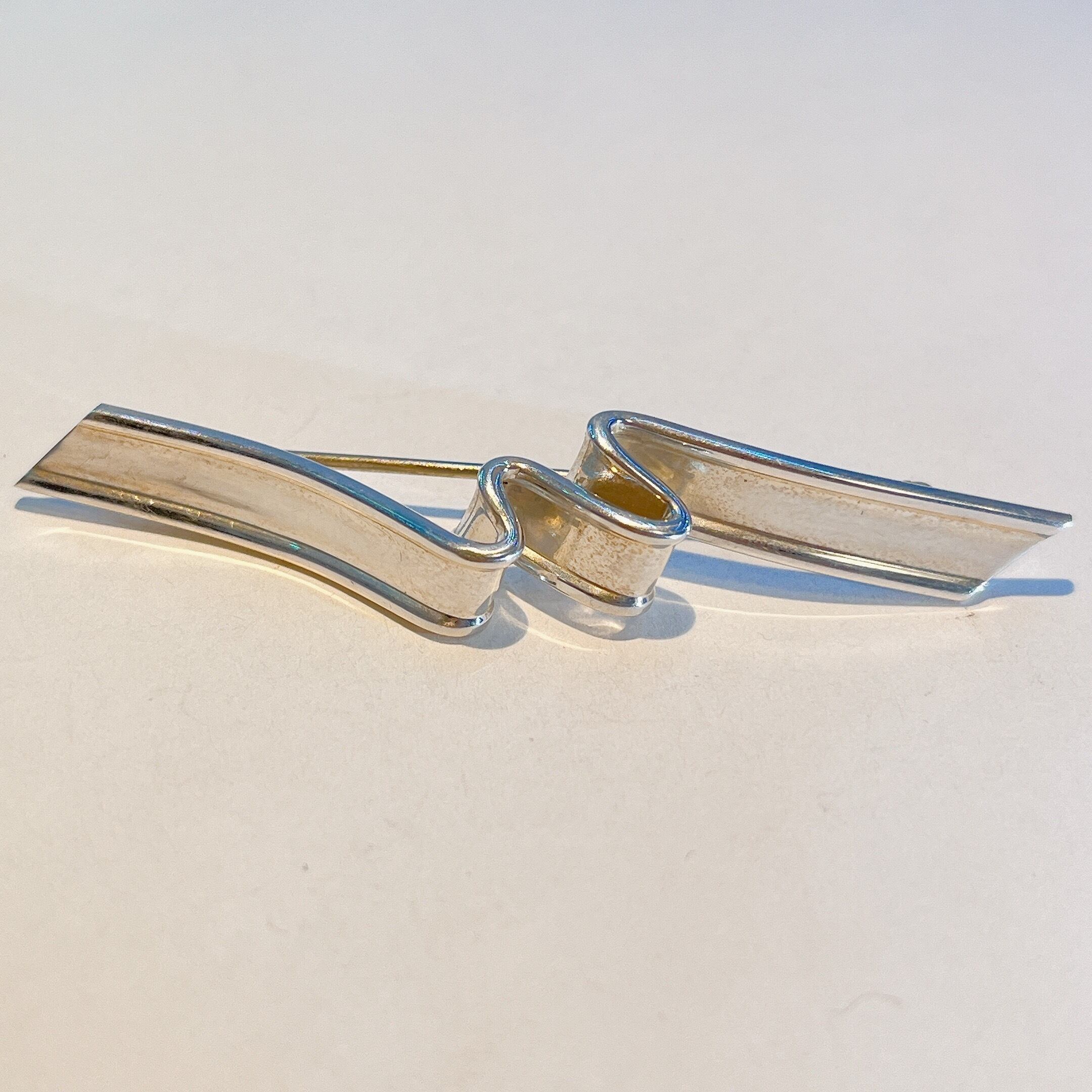 ティファニーリボンブローチ925