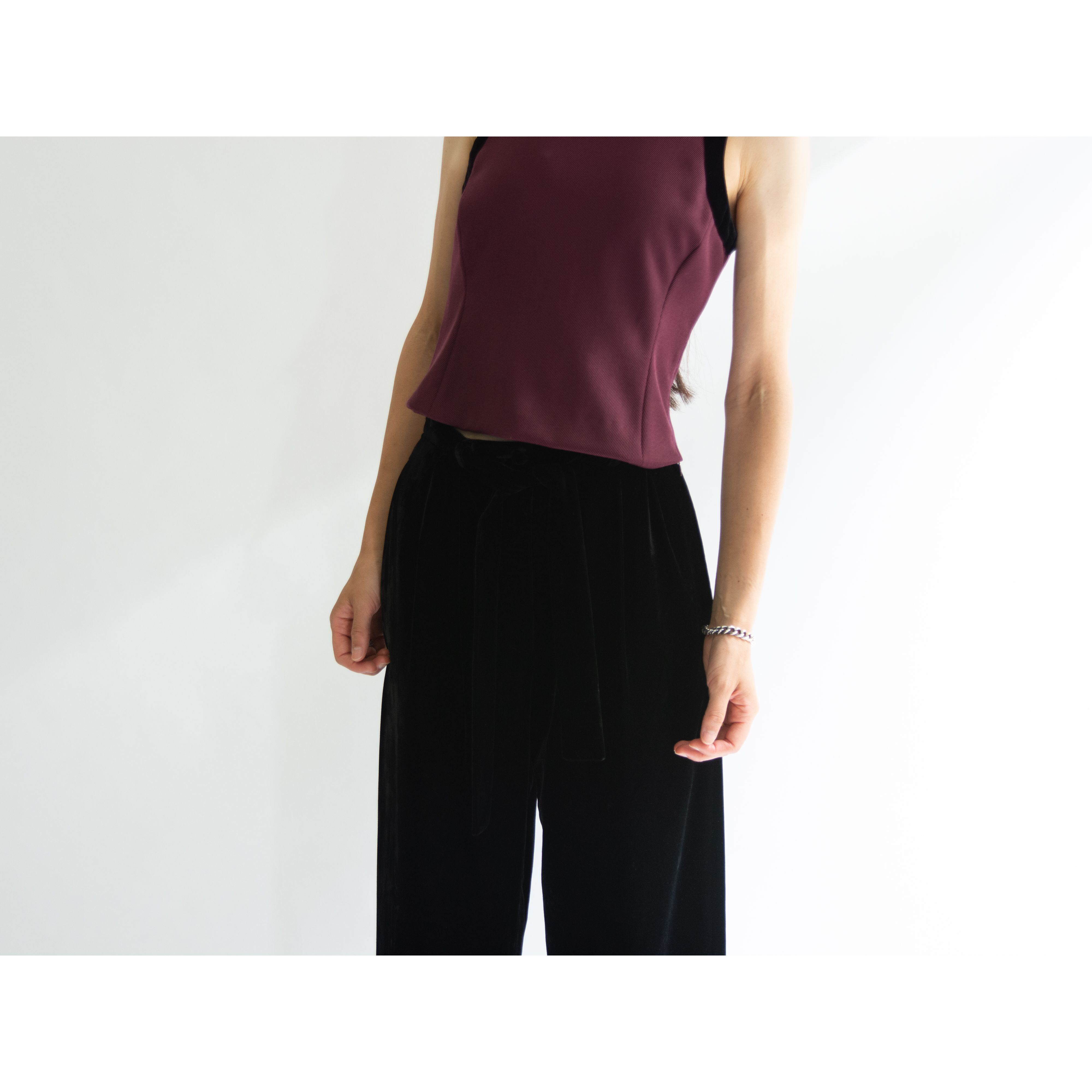 【EMPORIO ARMANI】Made in Italy 100% Wool Sleeveless Top（エンポリオアルマーニ イタリア製 ウールノースリーブトップス）