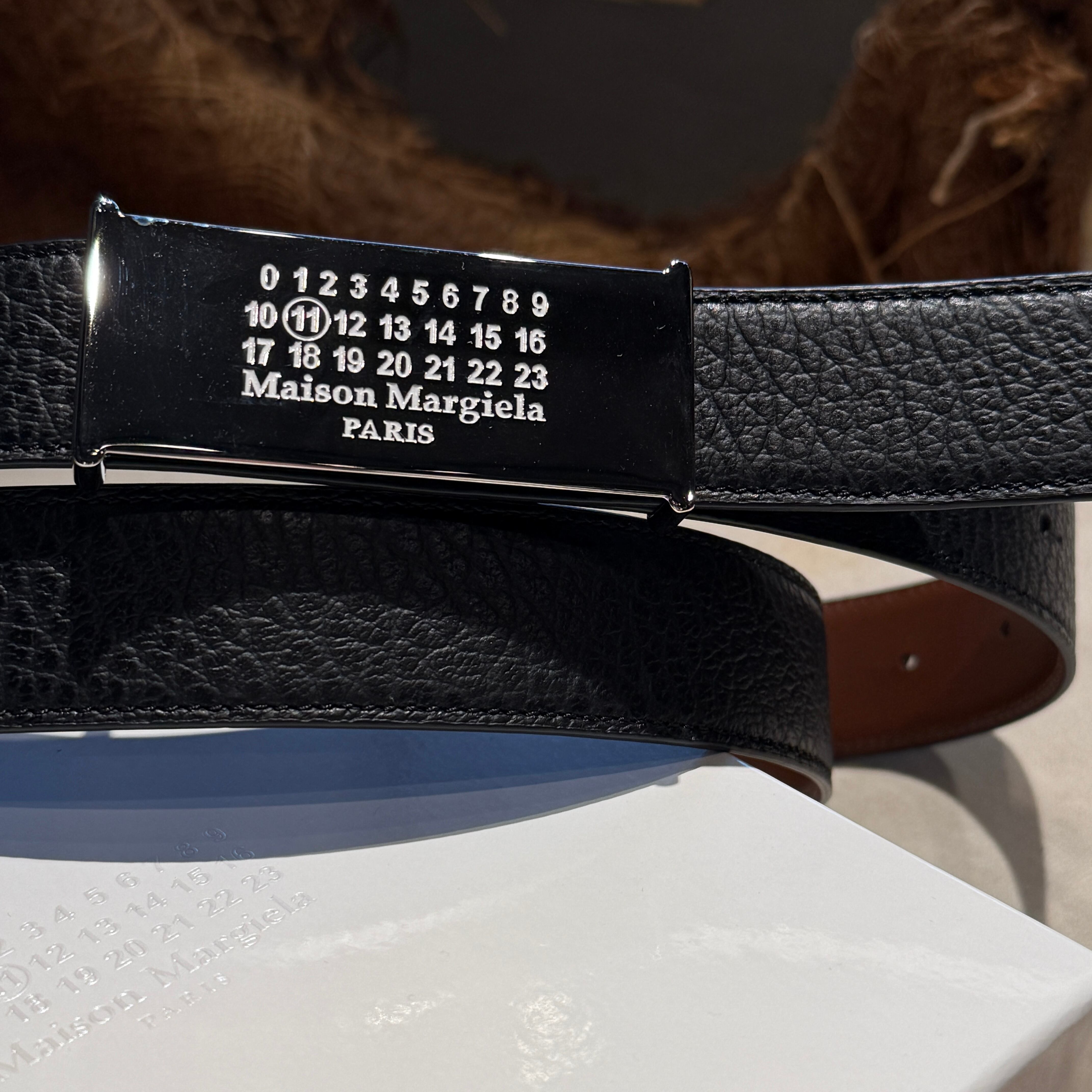 Maison Margiela【メゾン マルジェラ 】リバーシブルロゴバックル