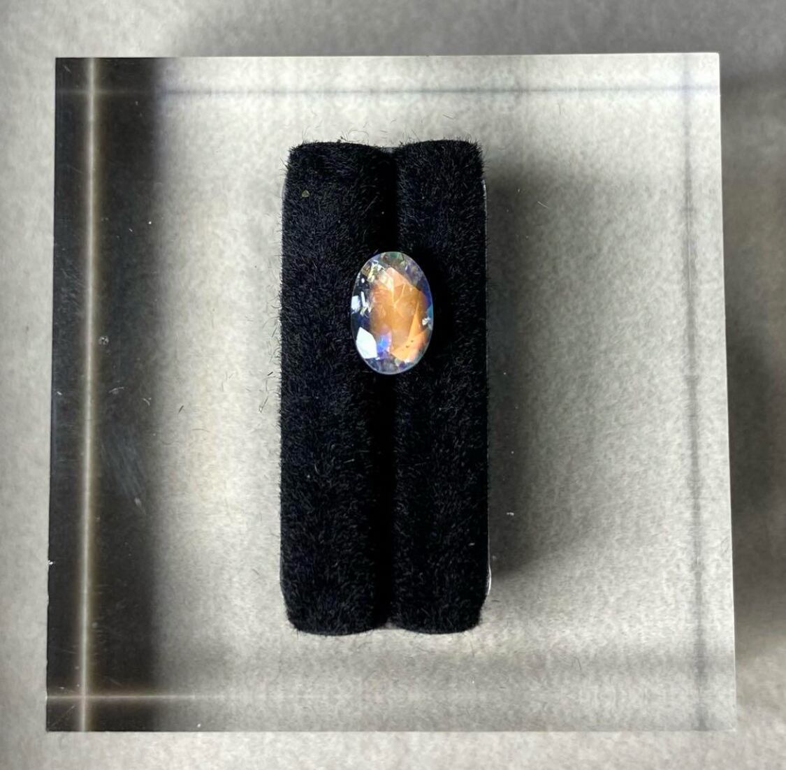 レインボームーンストーン 0.795ct ルース 天然 宝石 | GCC.GEMS. レインボームーンストーン 0.795ct ルース 天然 宝石 | GCC.GEMS.