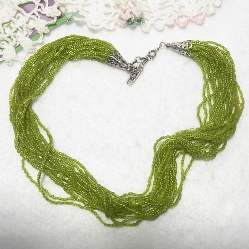 EAST　黄緑のガラスビーズ１８連ネックレス　 コスチュームジュエリーのセール通販　7585N