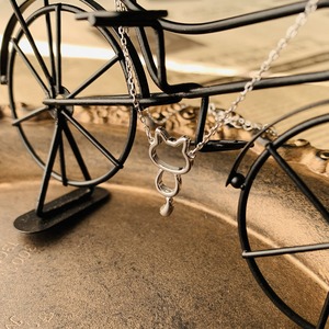 キャットシルエットドロップテールシルバーネックレス