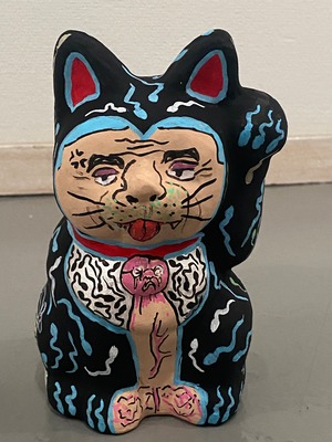 招き黒猫「定吉タイプ」後ろにタケオ