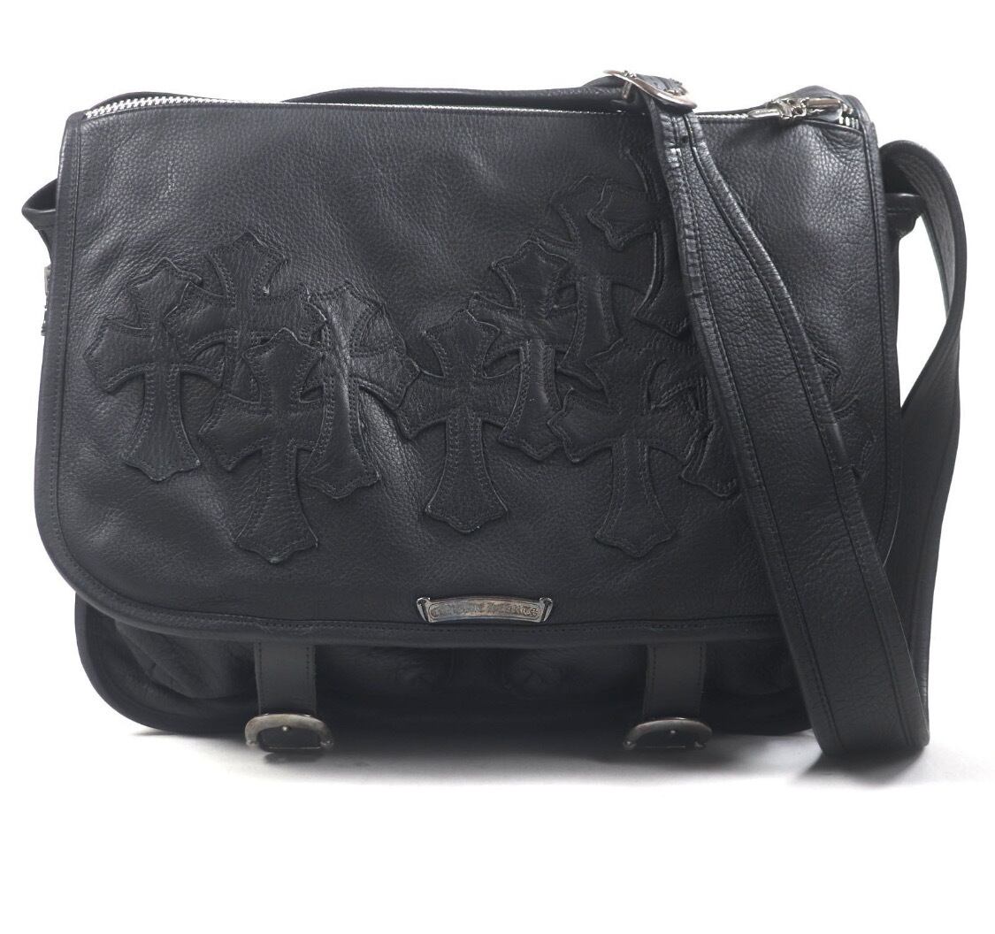 CHROME HEARTS クロムハーツ レザー セメタリークロスパッチ ラージ ソフトショルダーバッグ ブラック