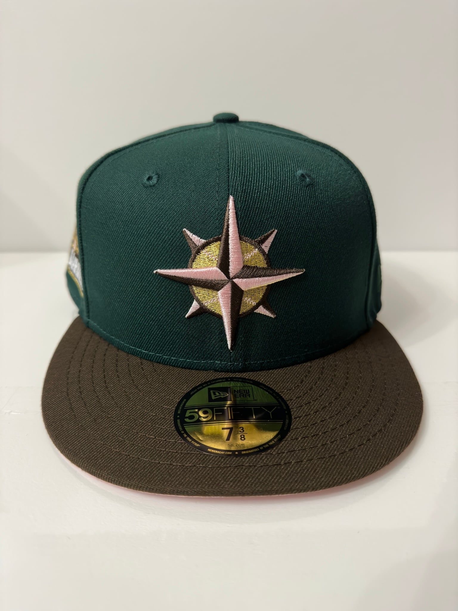 SEATTLE MARINERS 30TH ANNIVERSARY BROWN GREEN VISOR PINK BRIM NEW ERA  FITTED HAT