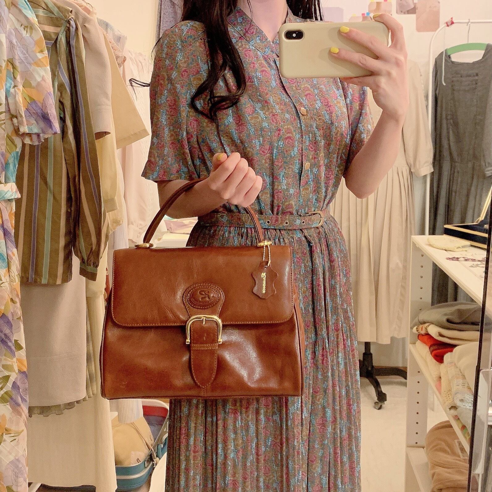 big belt brown leather hand bag