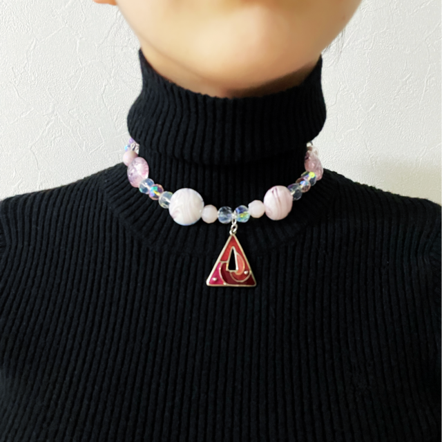 pink big beads necklace himitsu works
