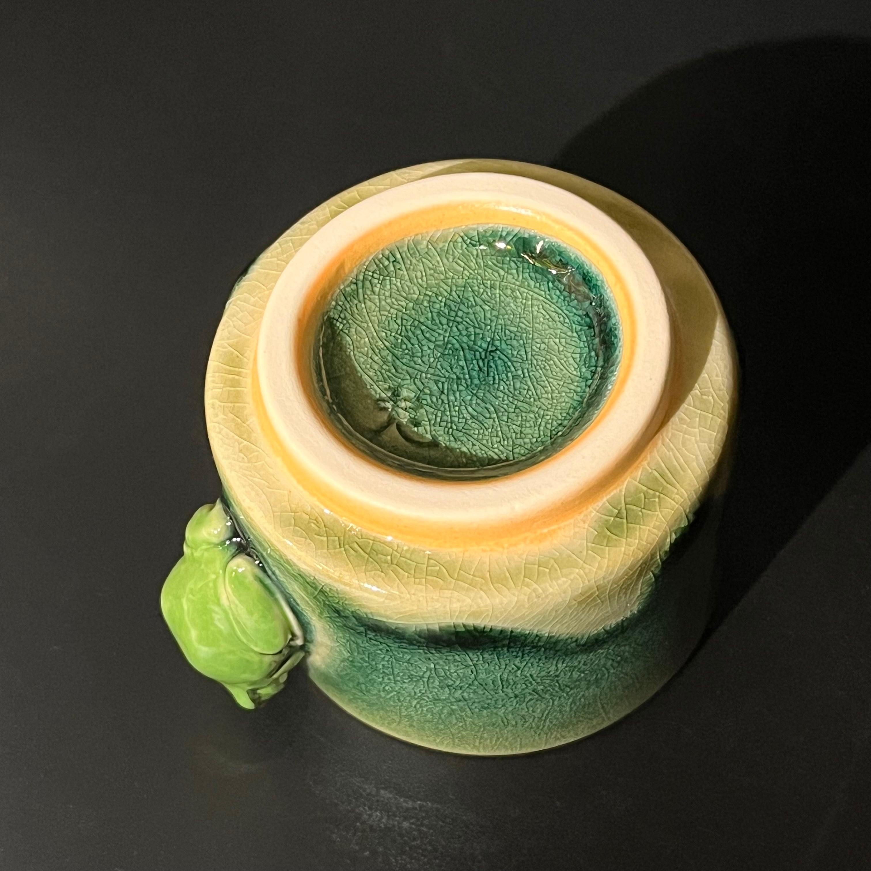 蛙のぐい呑み | 兎