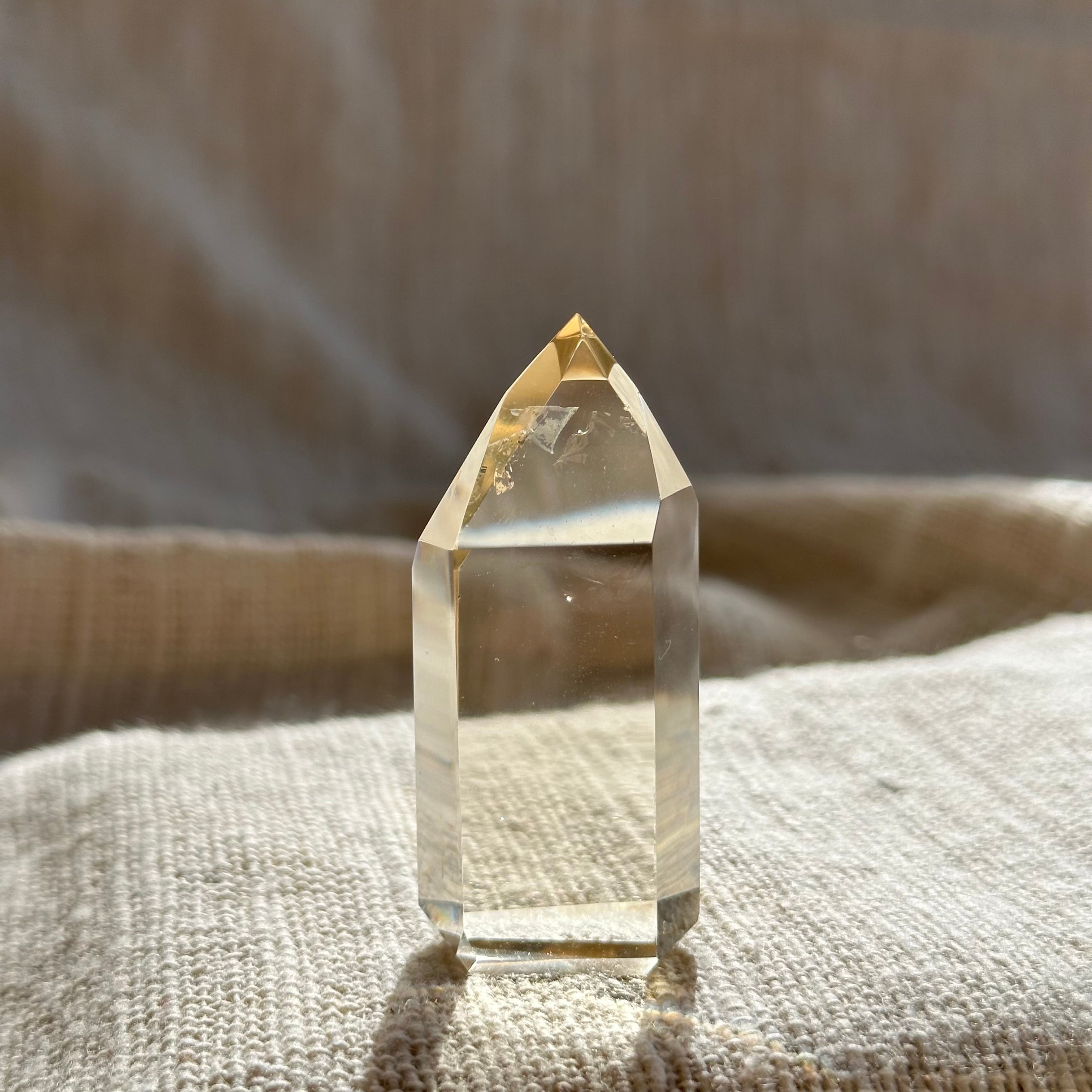 【パイライト】太陽のような輝き｜意志と豊かさをもたらす石 ブラジル産 パイライト】太陽のような輝き｜意志と豊かさをもたらす石 ブラジル産