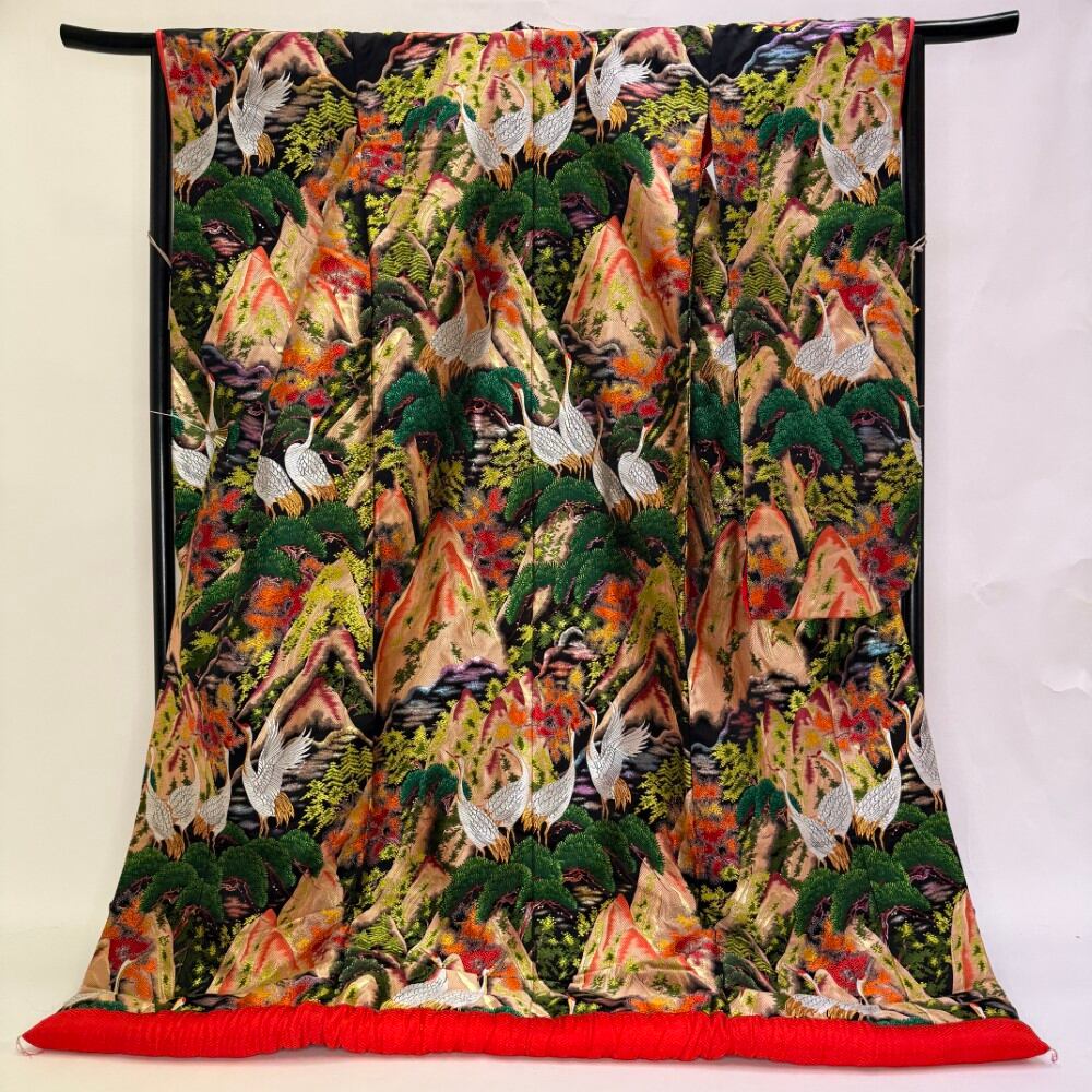 色打掛 正絹 鶴 刺繍 黒 打掛 花嫁衣裳 ポリエステル リサイクル 中古 ブライダル ウエディング 着物 6647