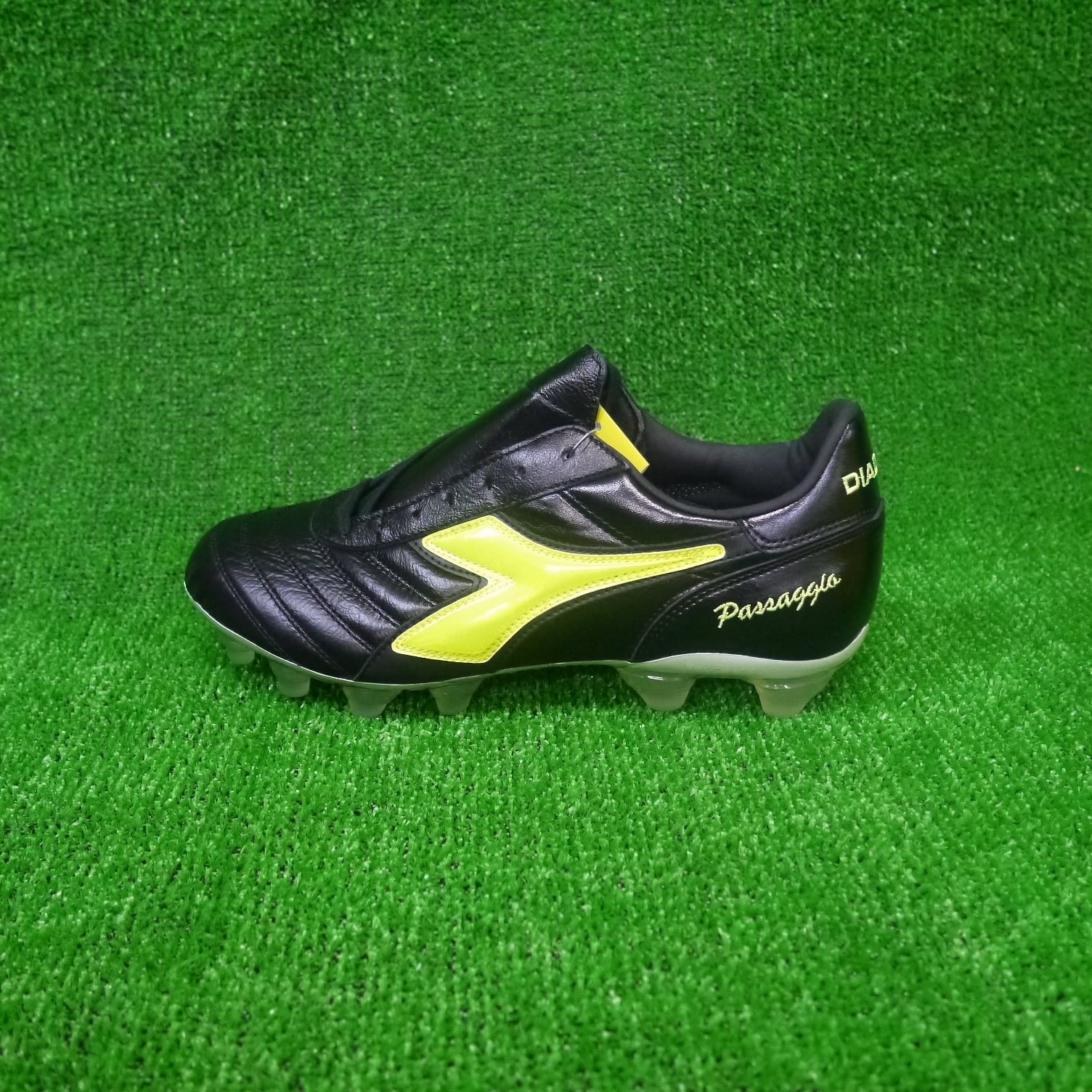 DIADORA パサッジョ MG14+J【23130J 9915】 | SOCCER SHOP ...