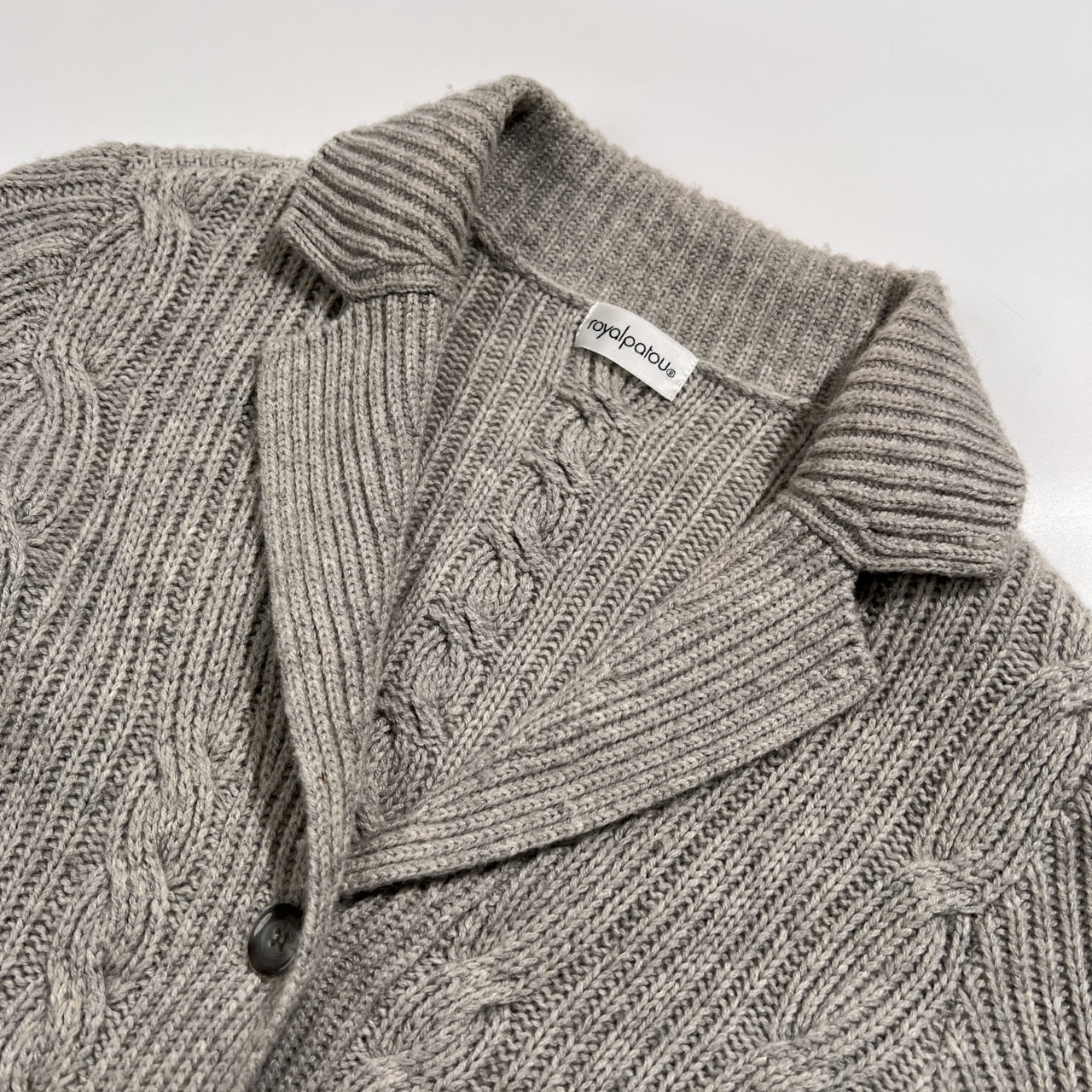カシミヤ100% ROYAL PATOU ロイヤルパトゥ ケーブル編み ローゲージ カシミア ニット カーディガン /レディース/グレー系