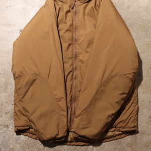 美品 M-R 09年 WILDTHINGS USMC プリマロフト コヨーテブラウン ワイルドシングス プリマロフト PRIMALOFT 茶色