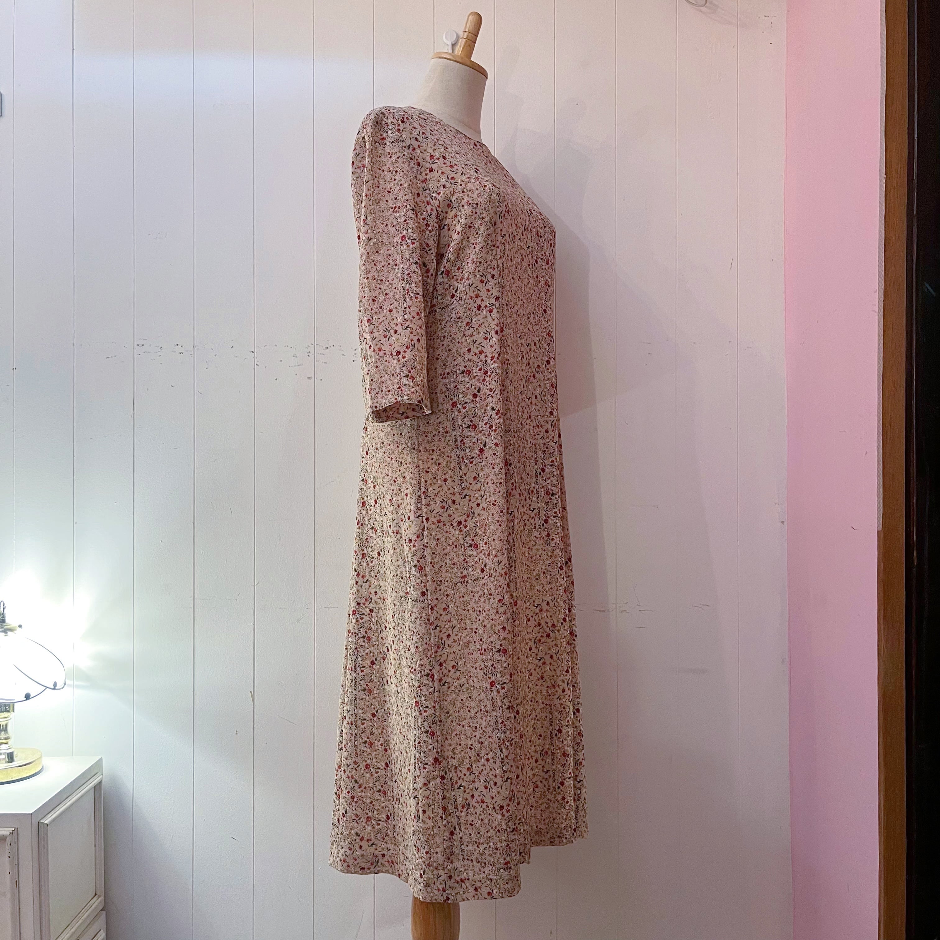 flower dot line slit cuff one-piece