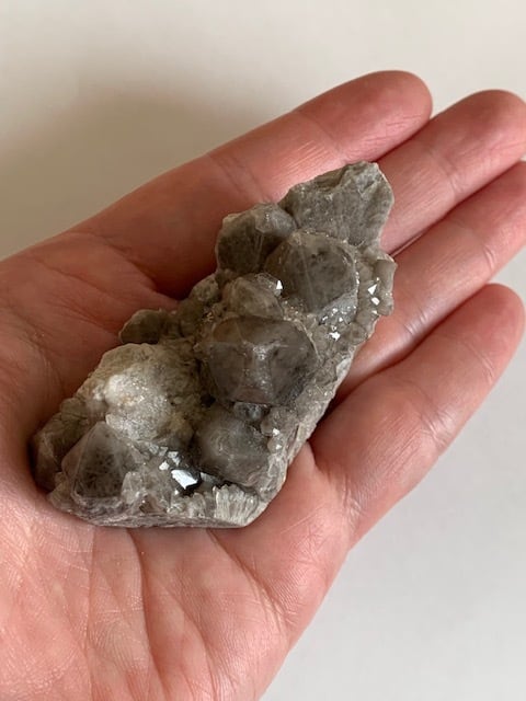 龍穴あり‼️アメリカ産 スモーキークォーツ ミニクラスター水晶 取り寄せ オンライン 龍穴あり‼️アメリカ産 スモーキークォーツ ミニ