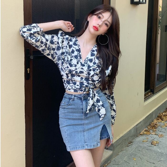 スプリングスタンダードVネックフローラルショートトップス シャツ レディース ロング レトロ レース 春物 花柄 レースアップ ドラファッションホール19295583166