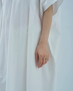 〈 WONDER FULL LIFE x LUE 〉DOUBLE RING / middle