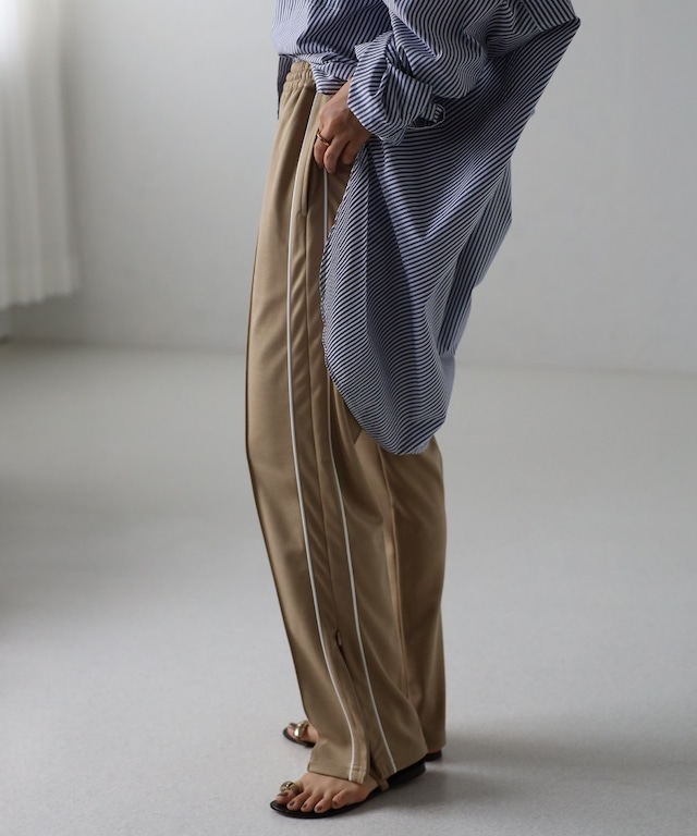 サイドラインジップスリットパンツ