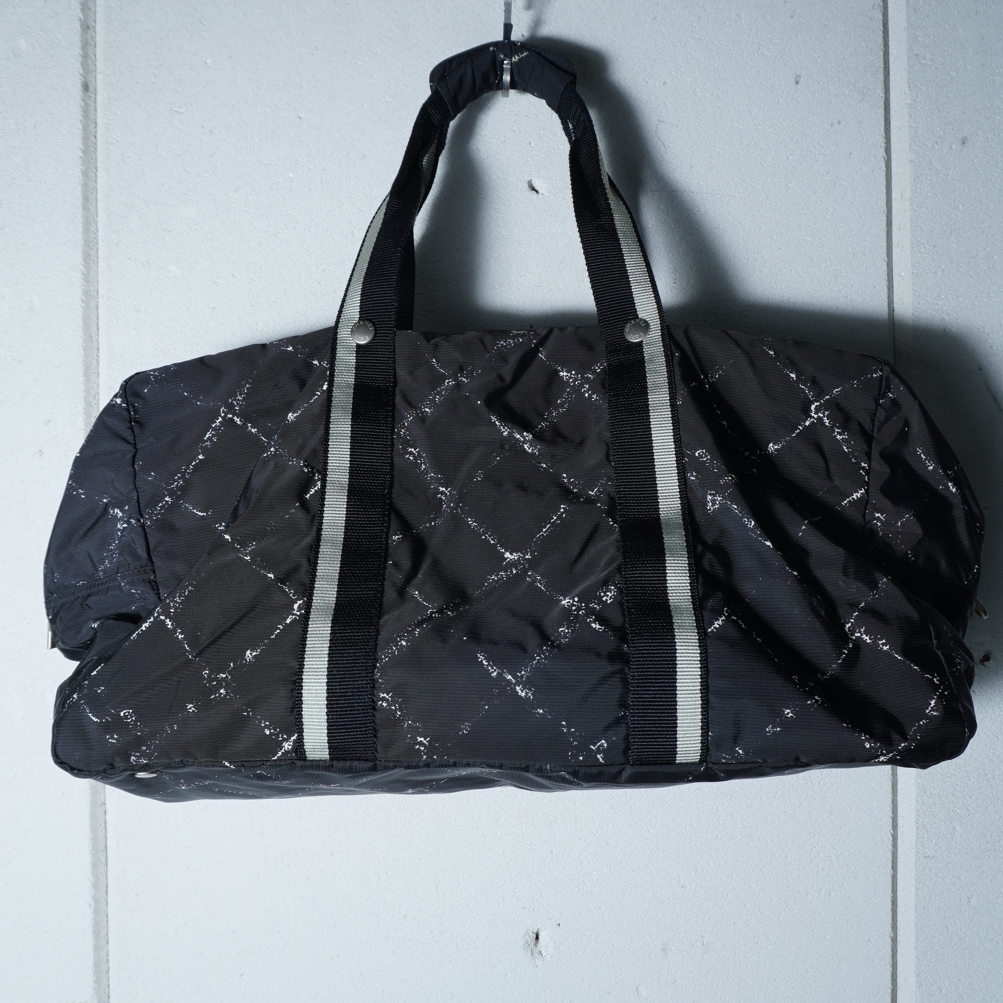 CHANEL】シャネル 旧トラベルラインキルティングパターンナイロン