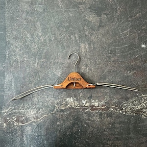 Vintage Union Folding hanger 2