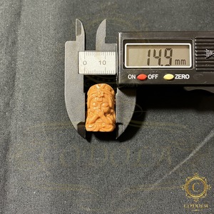 ウッドビーズ　ザキムラ　両面　１粒売　言わざる　木製　軽い　パーツ　ワンポイント　かわいい　粒売　