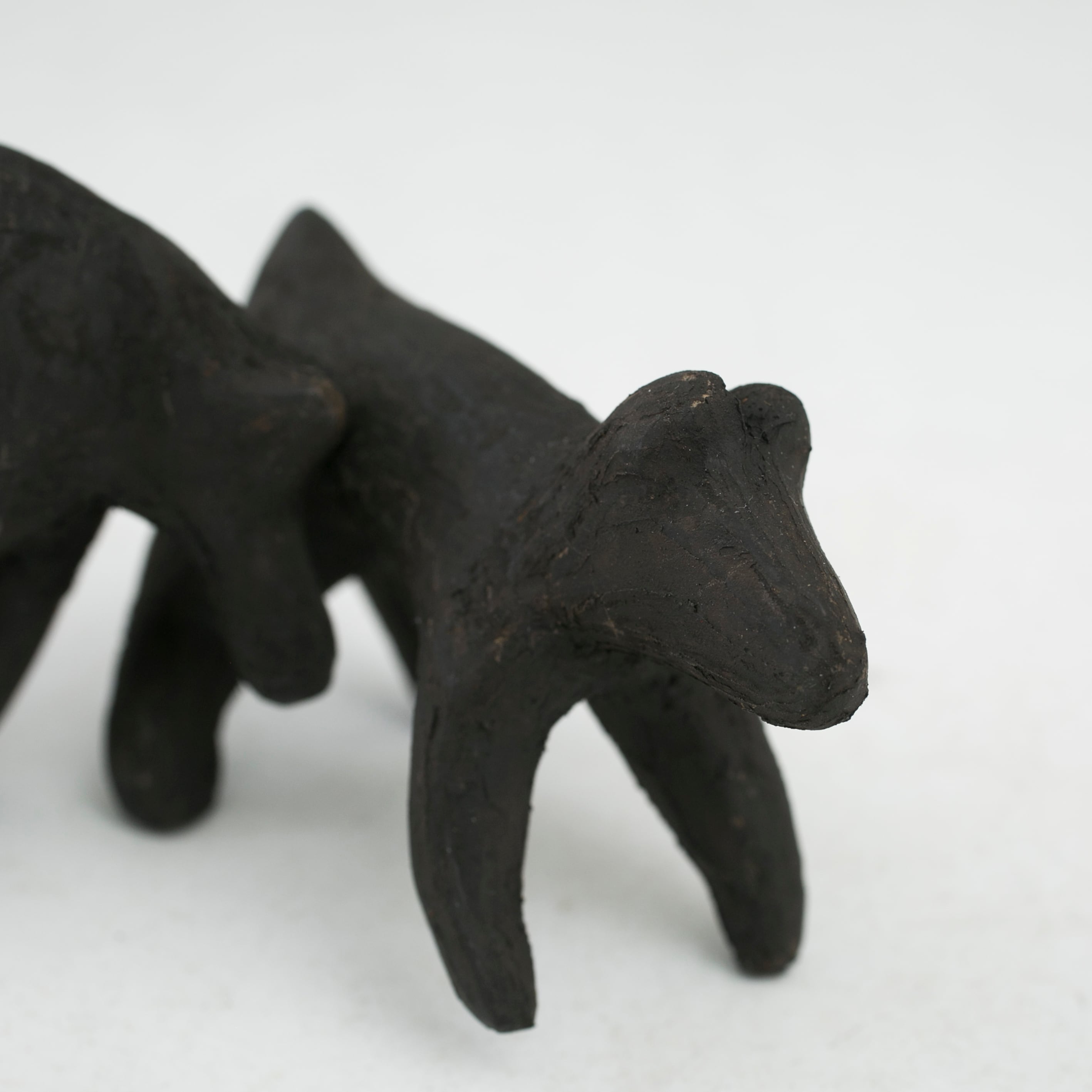 飾台 黒漆 蒔絵 木彫 文人 山水 猫足 中国古玩 古美術品 骨董品 佐々木友恵 Something like dogs 漆 置物 オブジェ インテリア 漆芸