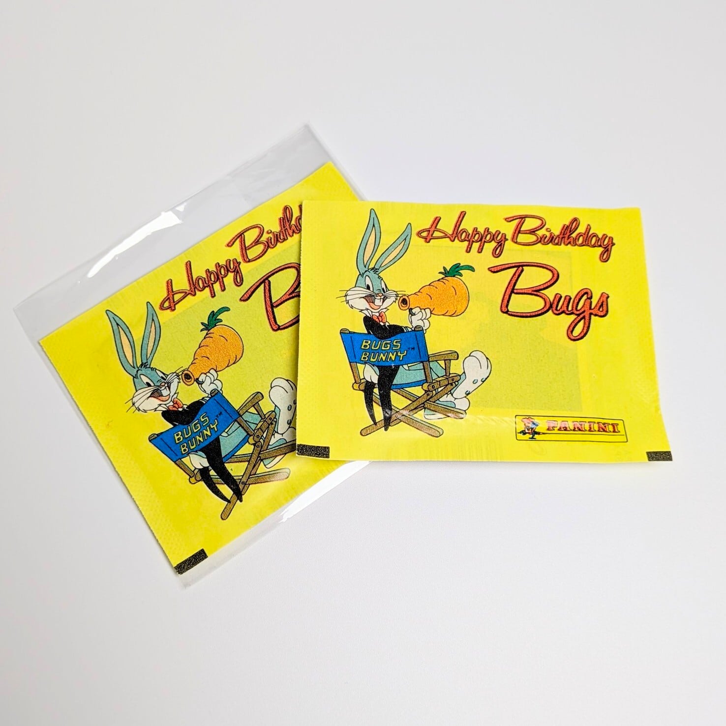 ☆送料無料!☆ VINTAGE 1990 【 Looney Tunes / ルーニー・テューンズ 】 Happy Birthday Bugs ステッカーパック / バッグス・バニー生誕50周年記念 /トレーディングステッカー 単品 (1個=6STICKER入)〚アメリカン雑貨 アメトイ〛