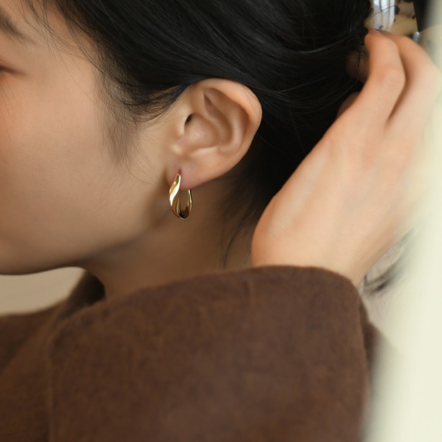 silver925 summer twist stud pierce