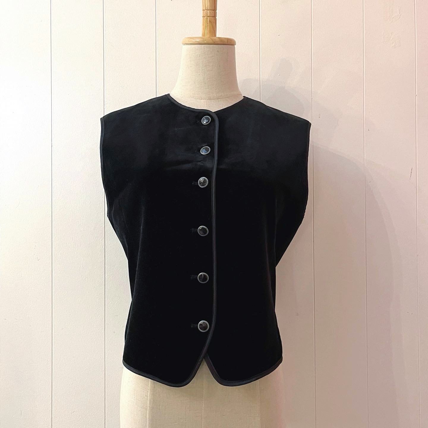 black velvet piping vest