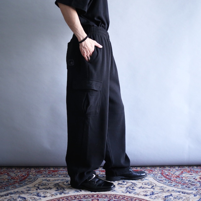 side double flap pocket design black wide easy sweat cargo pants