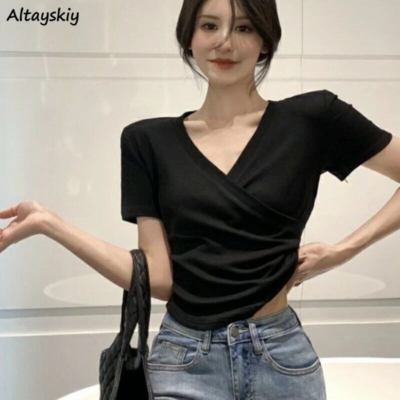 【新作】【送料無料】 Tシャツ女性 V ネックファッション韓国スタイル夏の新セクシーなオールマッチスリムクロップドシンプルなひだデザインレジャー優雅な女性 0366681485871