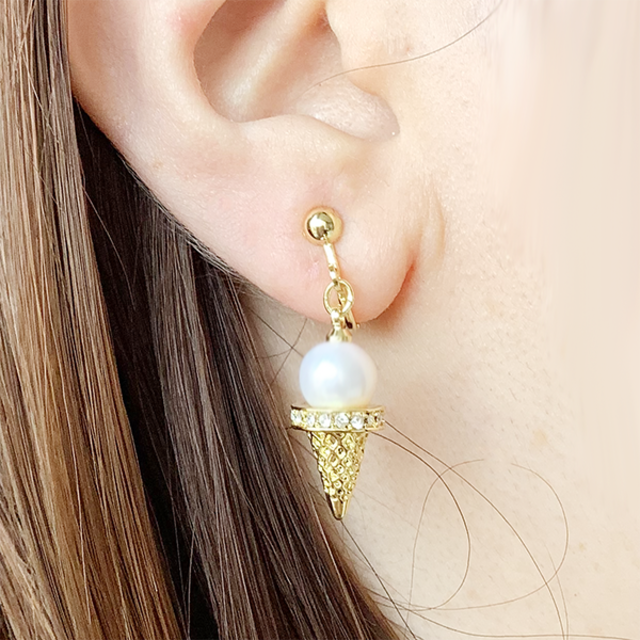 1522 魅力を引き出す✨ ポテト♡ 　淡水パールピアス イヤリングでも 720672 JinkaNezu 淡水パール アイスクリーム イヤリング／ピアス