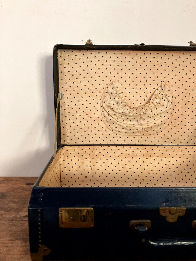 味のあるトランク　(古道具)