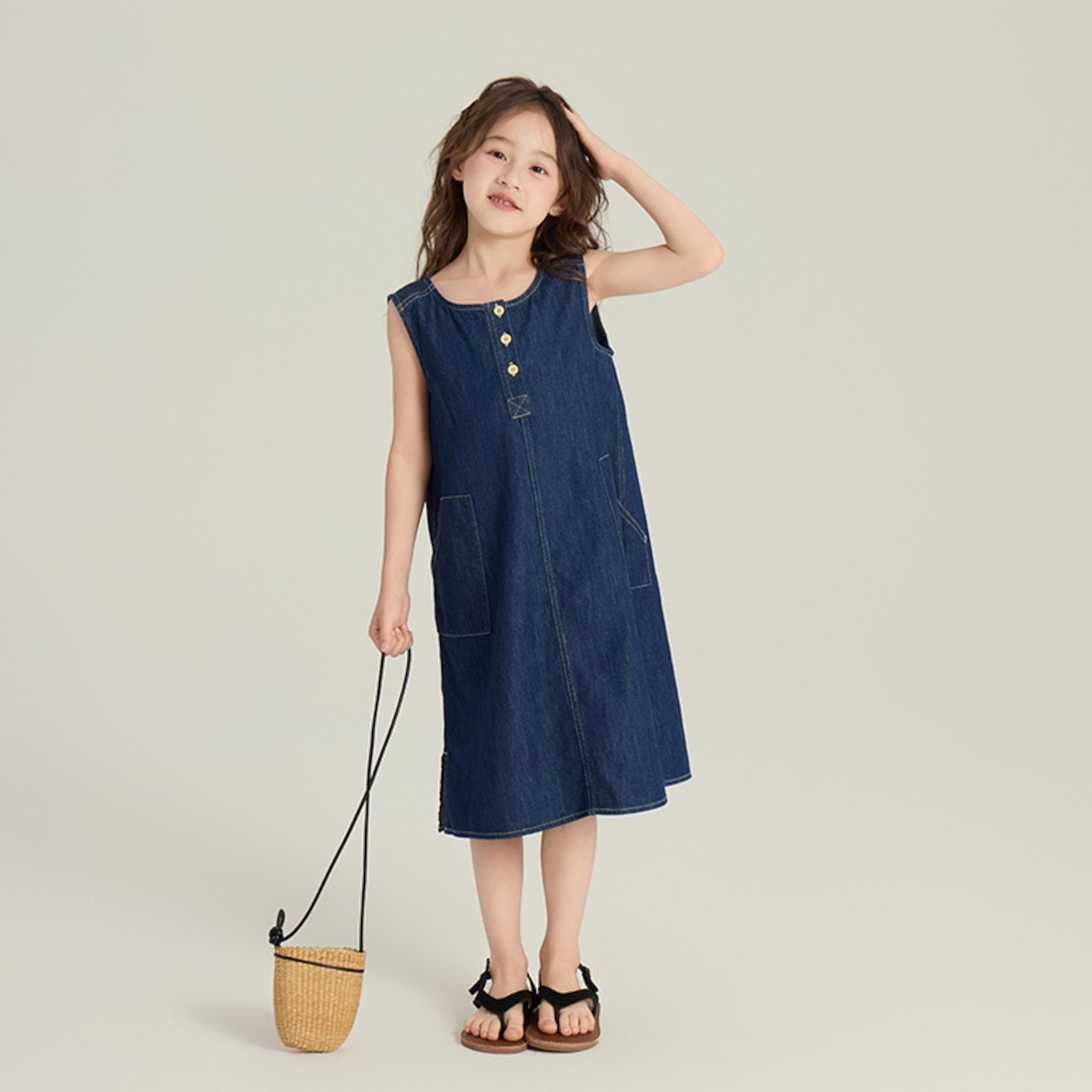 夏ステッチノースリーブデニムワンピース