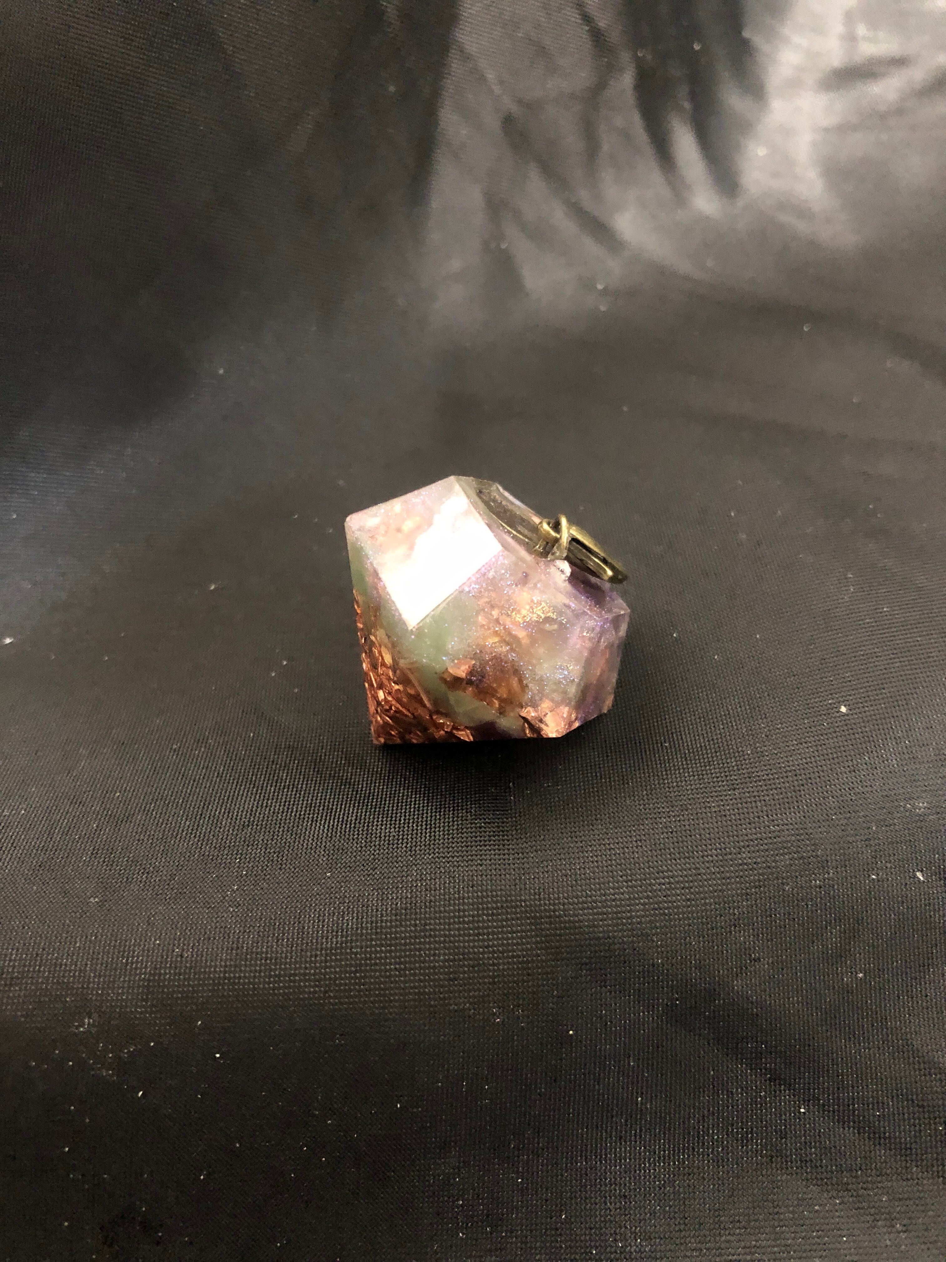 オルゴナイト◇少しちいさめ ダイヤ型 ダイヤモンド | オルゴナイトの