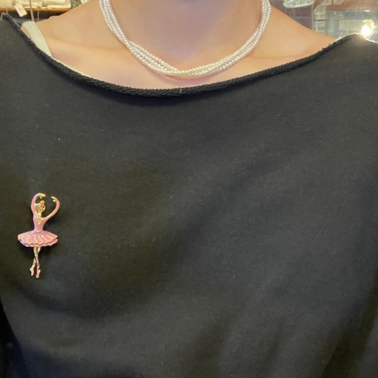 TOPANGA Jewelry Bijou art brooch Ballerina / ビジューアートブローチ バレリーナ プレゼント プチギフト ジャケット 帽子 バッグ ニット キラキラ アクセサリー かわいい ファッション小物