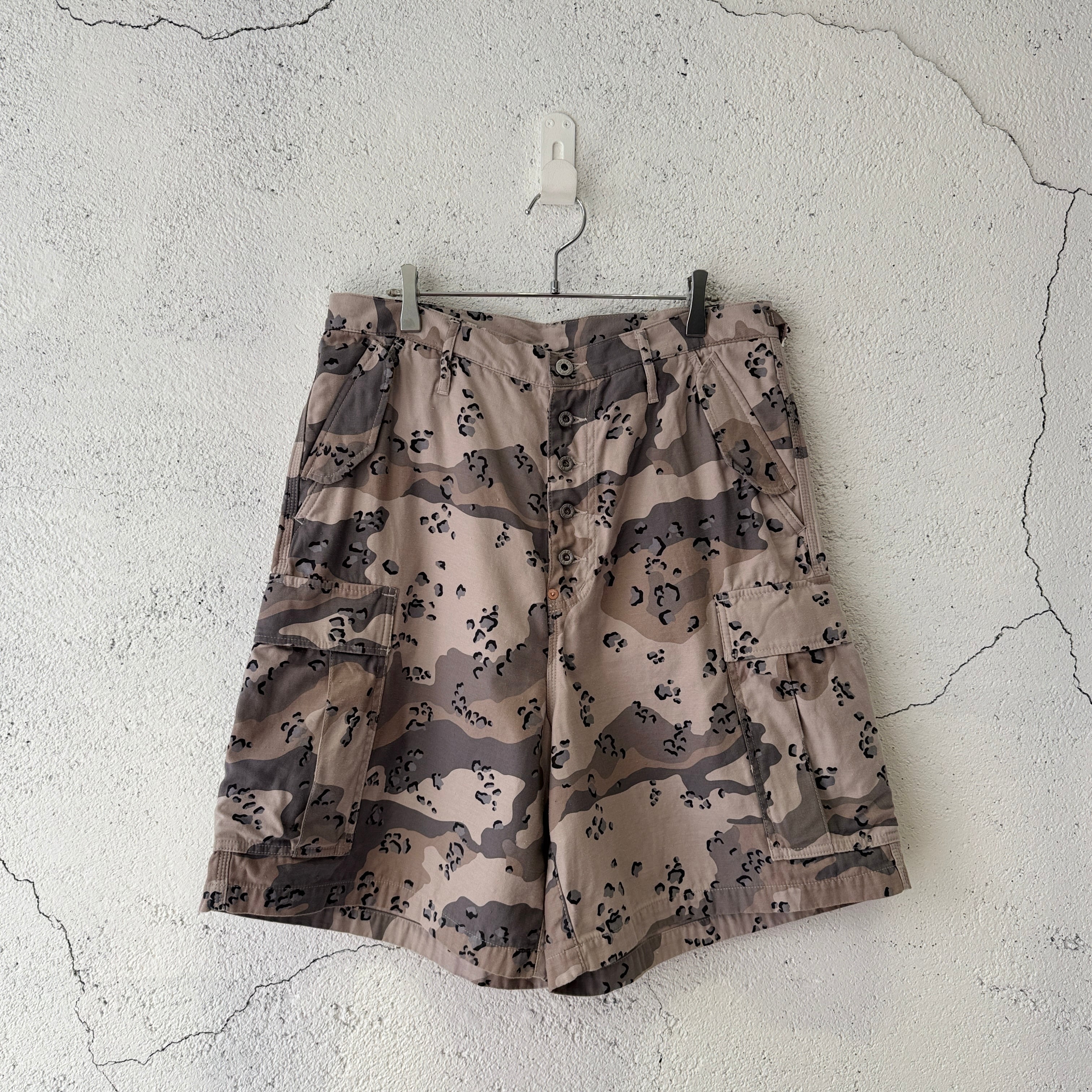 SUGARHILL / CHOCOCHIP CAMO CARGO SHORTS / SAND CAMO | ふぁいん