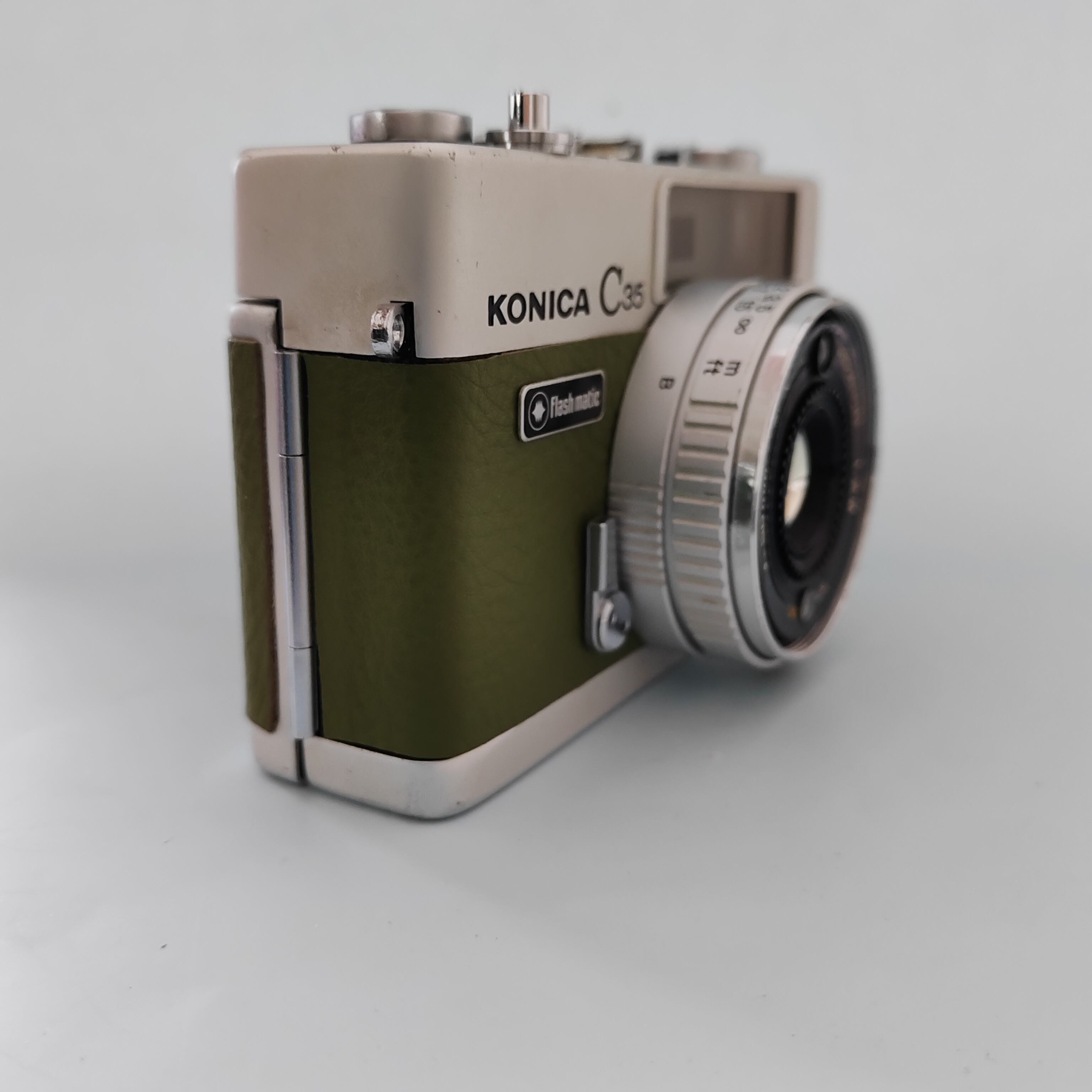 Konica C35 Flashmatic 整備済みフィルムカメラ｜本革抹茶グリーン・3ヶ月保証