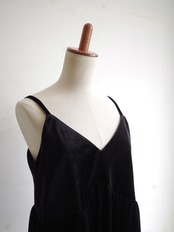 SINME  ベロアキャミソール　ブラック
