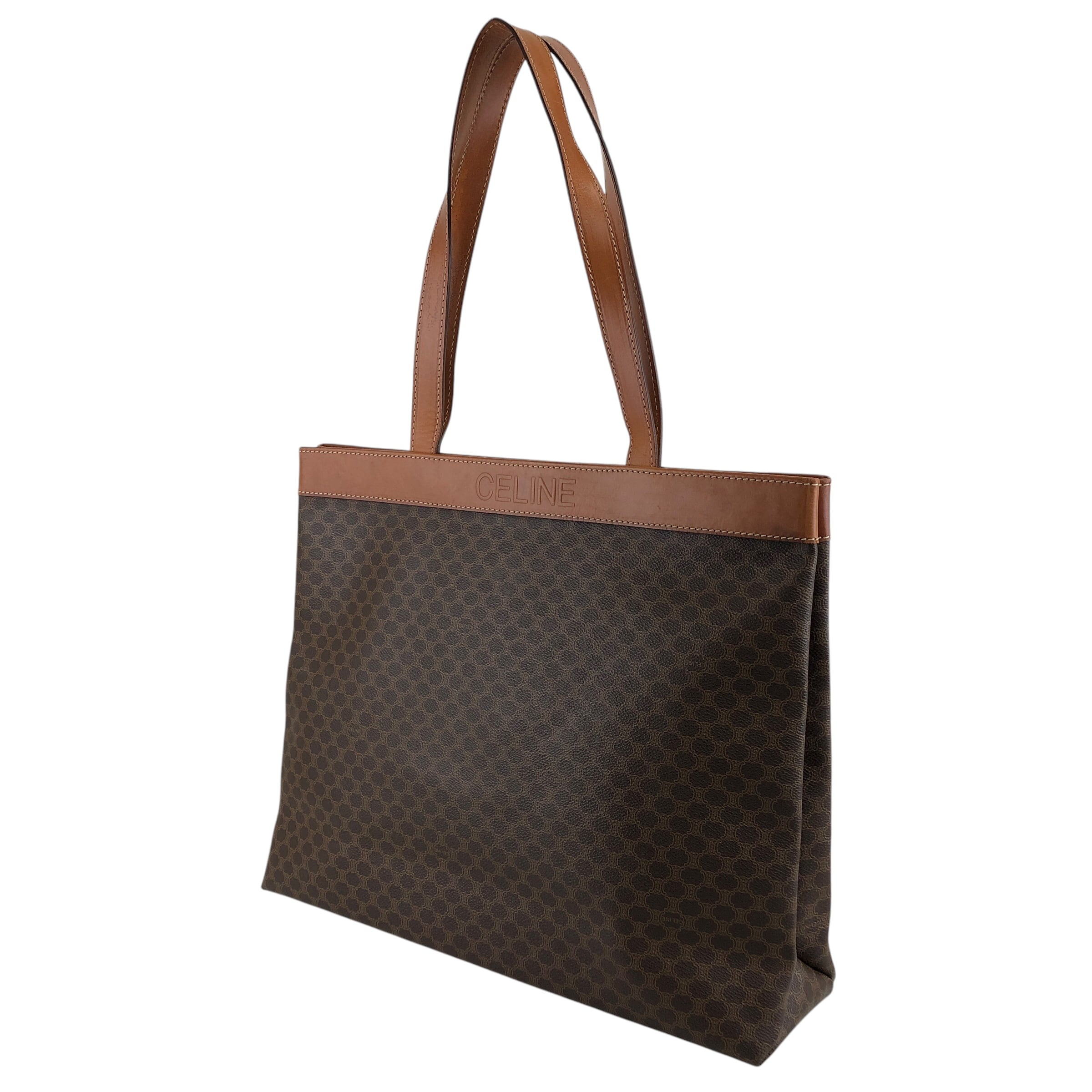 CELINE　マカダム　ハンドバッグ　ロゴ型押し　ブラウン　レザー　PVC CELINE セリーヌ マカダム ハンドバッグ ブラウン ロゴ型押し PVC